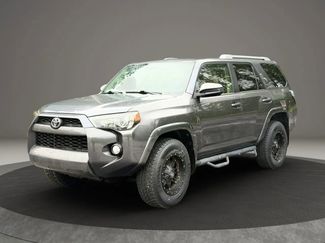 Used 2016 Toyota 4Runner SR5 AWD/4WD video 1