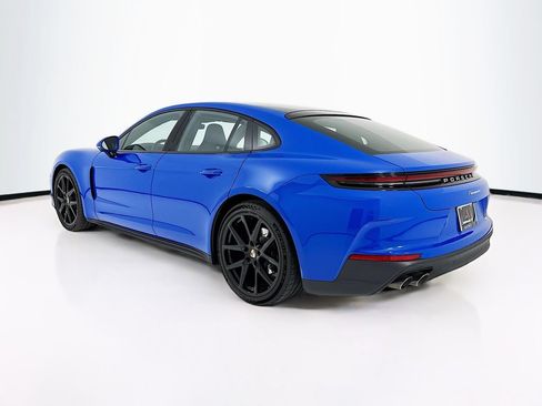 Certified 2025 Porsche Panamera RWD image 3