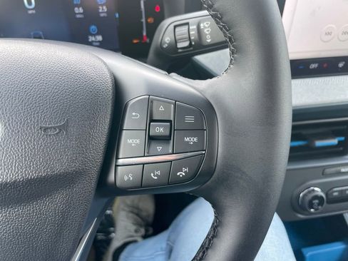 New 2026 Ford Maverick XLT w/ XLT Luxury Package AWD/4WD image 25