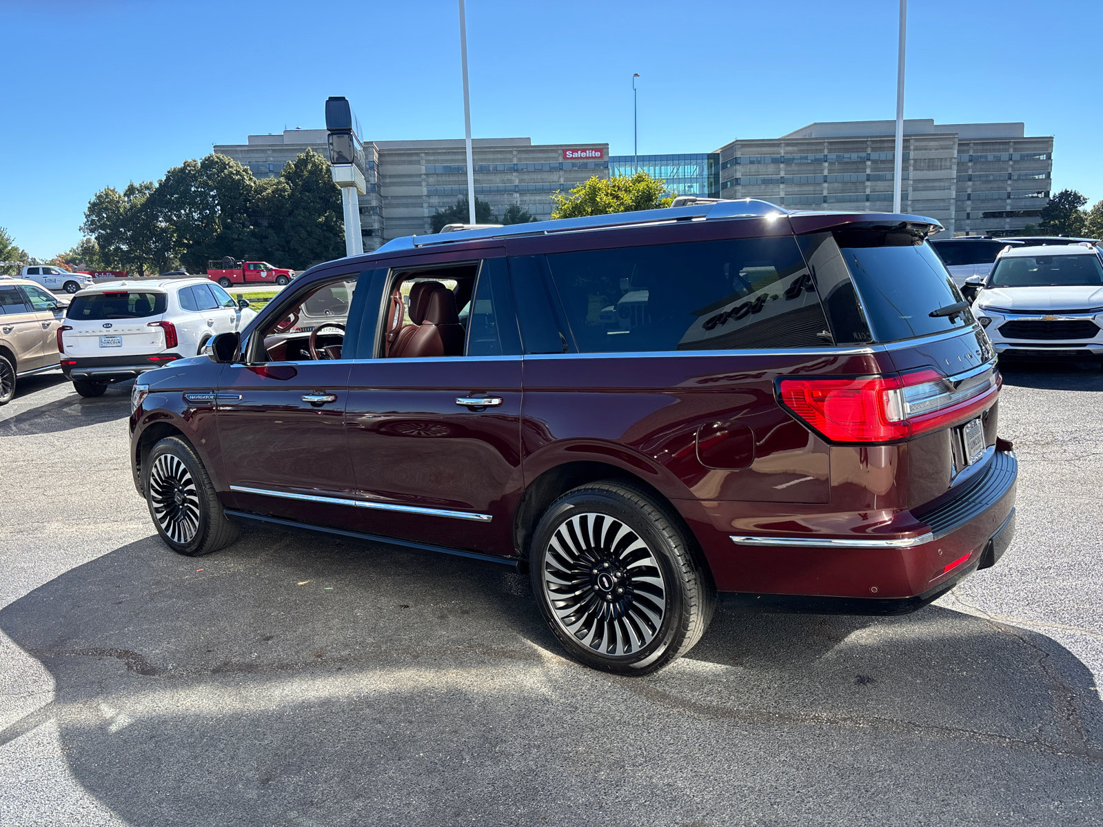 Used 2018 Lincoln Navigator L Black Label w/ Cargo Package AWD/4WD image 5