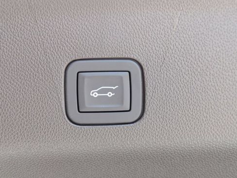 New 2026 Chevrolet Tahoe Z71 w/ Comfort Package AWD/4WD image 34