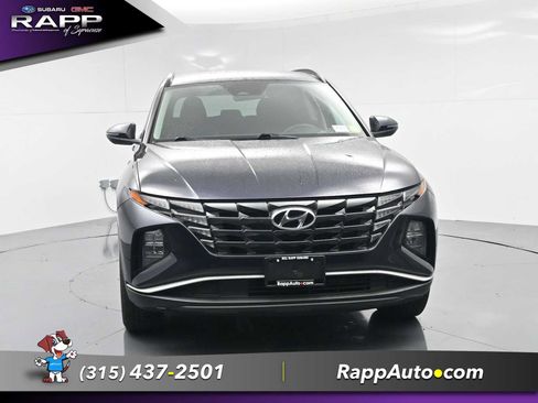 Used 2022 Hyundai Tucson Blue AWD/4WD image 2