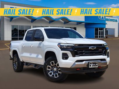 Used 2023 Chevrolet Colorado Z71 w/ Z71 Convenience Package 2
