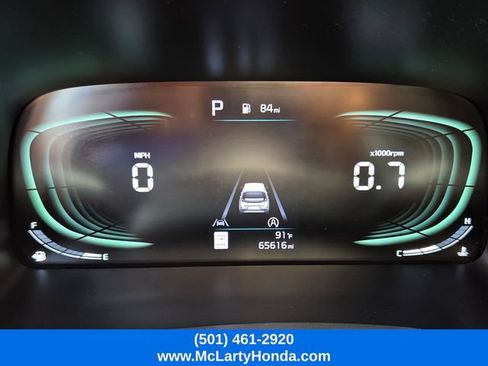 Used 2024 Kia Soul LX w/ Option Group 015 FWD image 28