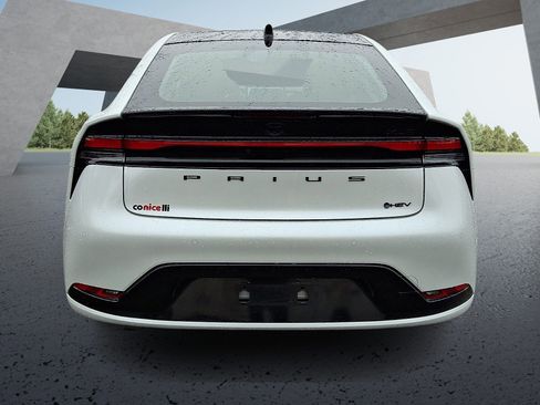 Used 2026 Toyota Prius AWD image 5