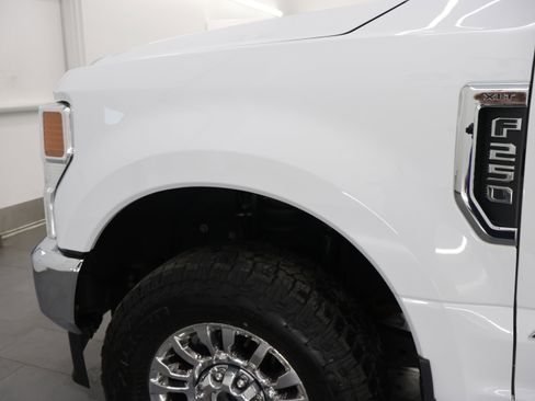 Used 2022 Ford F250 XLT w/ XLT Premium Package AWD/4WD image 32