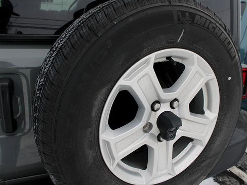 Used 2022 Jeep Wrangler Unlimited Sport AWD/4WD image 32