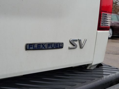 Used 2013 Nissan Titan SV w/ SV Value Truck Pkg image 8