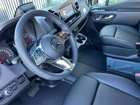 New 2026 Mercedes-Benz Sprinter 2500 image 10