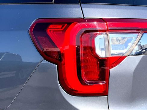 Used 2020 GMC Acadia SLT w/ Premium Package image 26