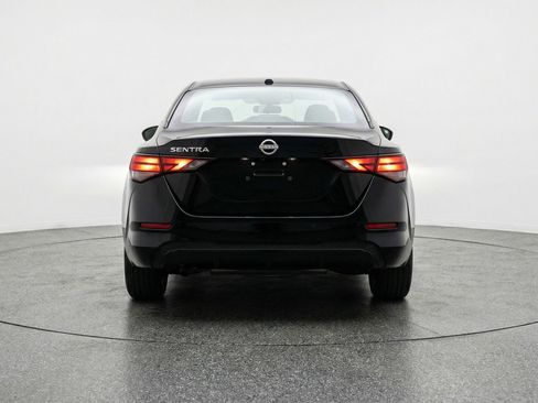 Used 2025 Nissan Sentra SV image 7