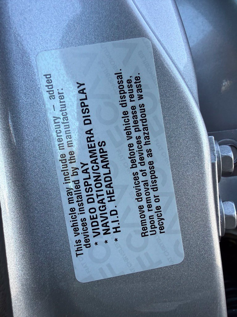 Used 2018 Jeep Cherokee Latitude w/ Safety Group AWD/4WD image 83