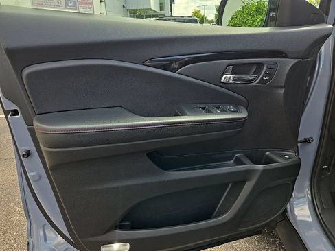 Used 2023 Honda Ridgeline Black Edition image 33