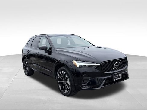 Certified 2026 Volvo XC60 B5 Plus w/ Protection Package Premier image 37
