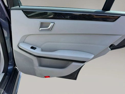 Used 2015 Mercedes-Benz E 350 Sedan image 17