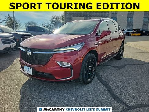 Used 2023 Buick Enclave Essence w/ Experience Buick Package image 5