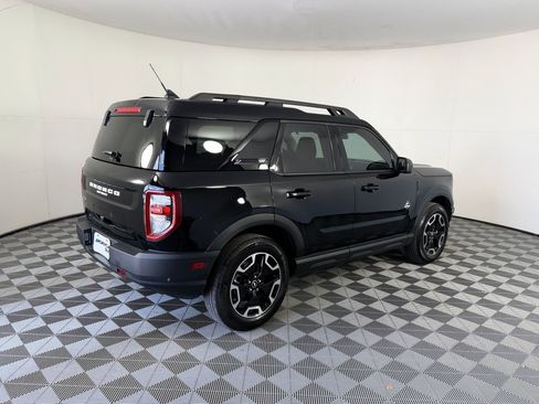 Used 2024 Ford Bronco Sport Outer Banks w/ Tech Package AWD/4WD image 9