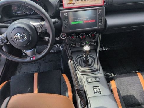 Certified 2025 Toyota GR86 Hakone Edition RWD image 25