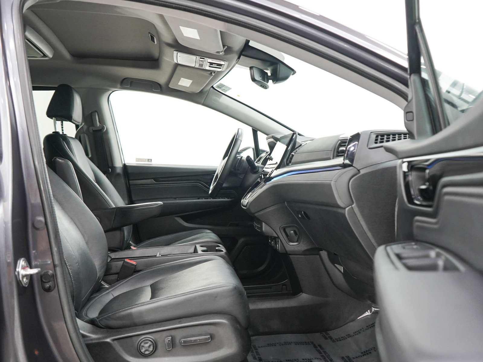 Used 2024 Honda Odyssey Touring image 11