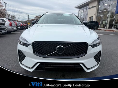 Used 2026 Volvo XC60 B5 Ultra w/ Protection Package Premier AWD/4WD image 3