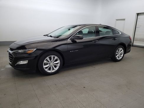 Used 2020 Chevrolet Malibu LT FWD image 2