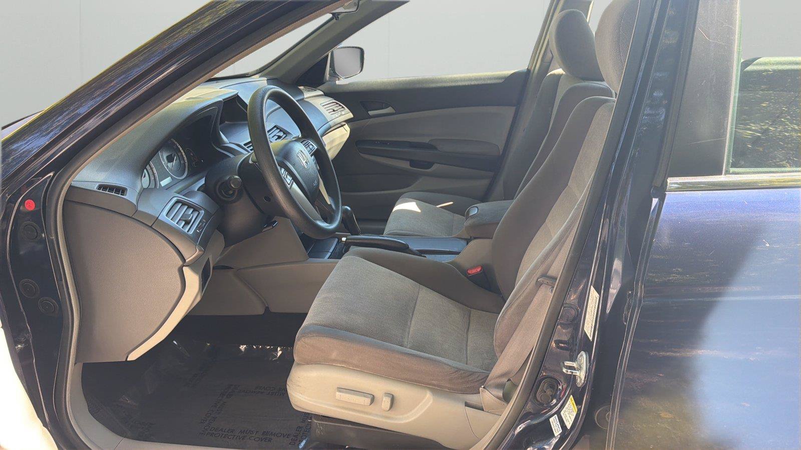 Used 2009 Honda Accord LX-P image 10