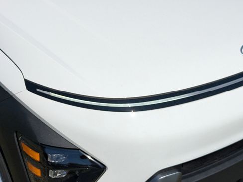 Used 2026 Hyundai Kona SE FWD image 9