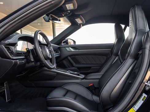 New 2026 Porsche 911 Carrera 4S image 25