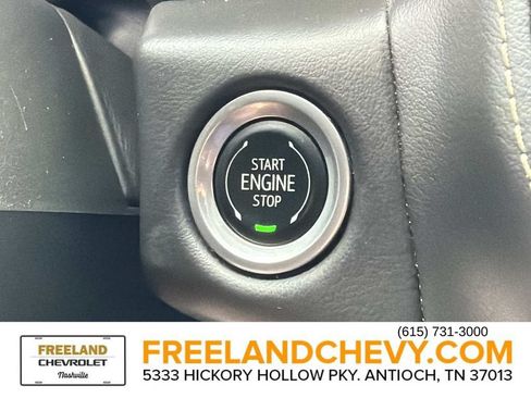 Used 2024 Chevrolet Suburban Premier AWD/4WD image 34