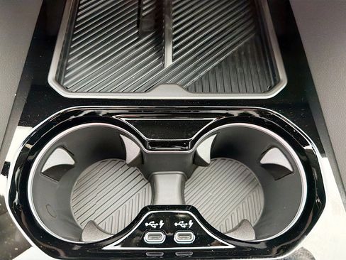 New 2026 BMW i5 eDrive40 image 31