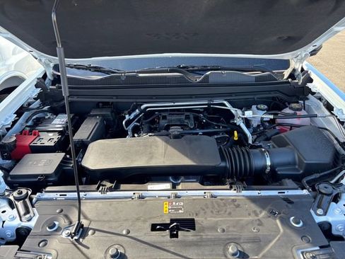 New 2026 Chevrolet Colorado ZR2 w/ Off-Road Front Bumper Package image 43