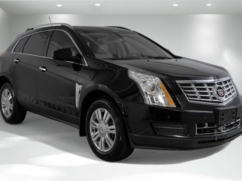 Used 2016 Cadillac SRX Luxury w/ Driver Awareness Package image 6