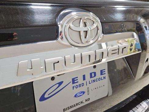 Used 2010 Toyota 4Runner Limited AWD/4WD image 30