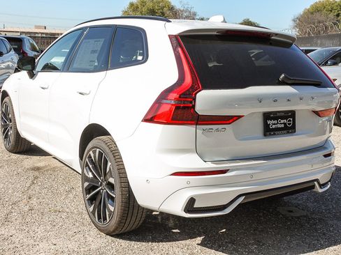New 2026 Volvo XC60 T8 Ultra w/ Protection Package Premier image 7