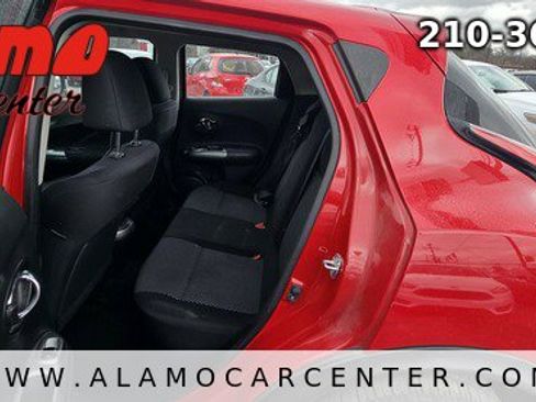 Used 2017 Nissan Juke S image 24