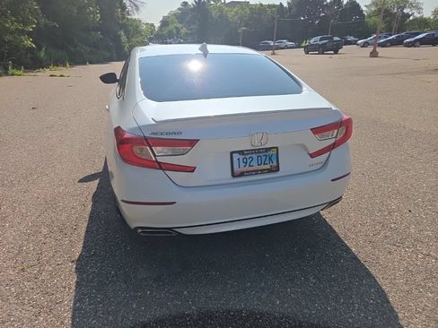 Used 2019 Honda Accord Sport image 14