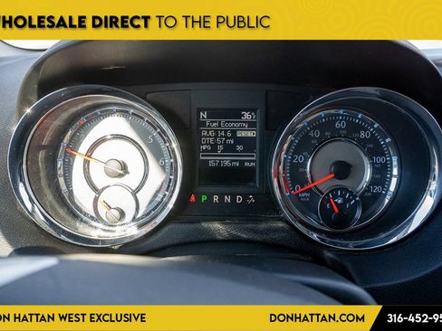 Used 2012 Chrysler Town & Country Touring-L w/ Entertainment Group #2 image 6