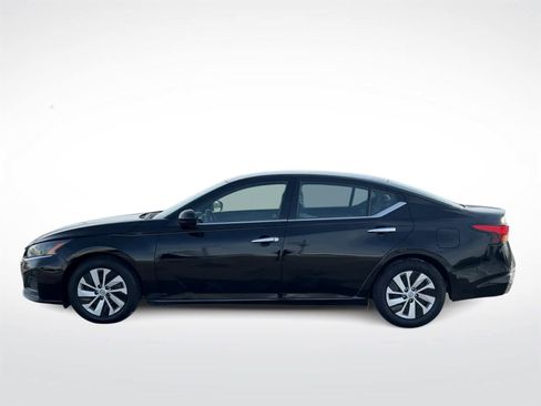Used 2023 Nissan Altima 2.5 S image 6