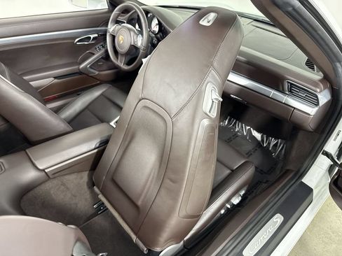 Used 2014 Porsche 911 Carrera 4S AWD/4WD image 24