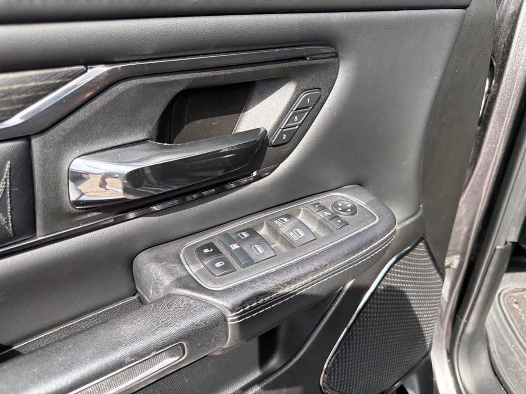 Used 2022 RAM 1500 Limited AWD/4WD image 14