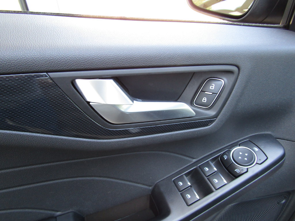 Used 2025 Ford Escape ST-Line AWD/4WD image 19