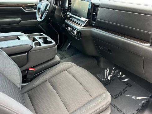 Used 2024 GMC Sierra 1500 Elevation AWD/4WD image 19