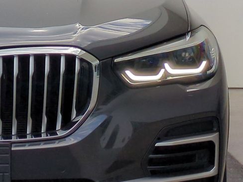 Certified 2023 BMW X5 xDrive40i w/ Premium Package AWD/4WD image 6