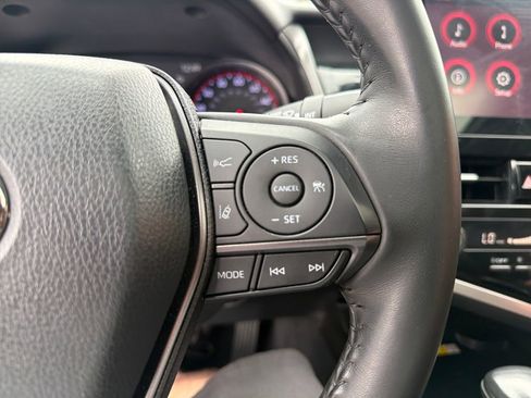 Used 2022 Toyota Camry XSE image 23