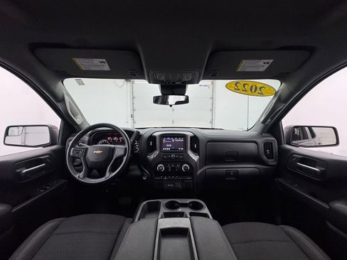 Used 2022 Chevrolet Silverado 1500 Custom image 2