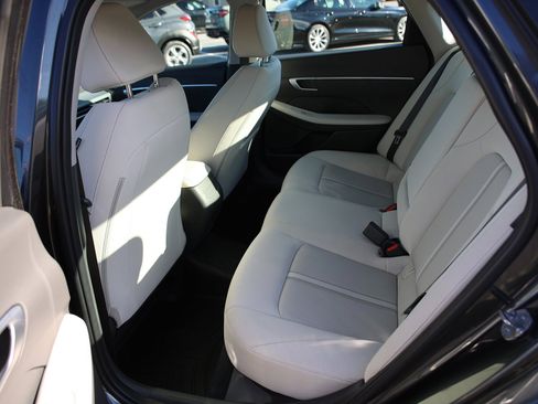 Used 2024 Hyundai Sonata SEL w/ Convenience Package image 18