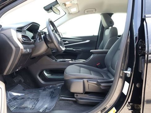 Used 2023 Chevrolet Bolt EUV LT FWD image 13