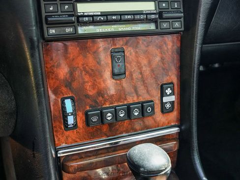 Used 1987 Mercedes-Benz 560 SL image 45