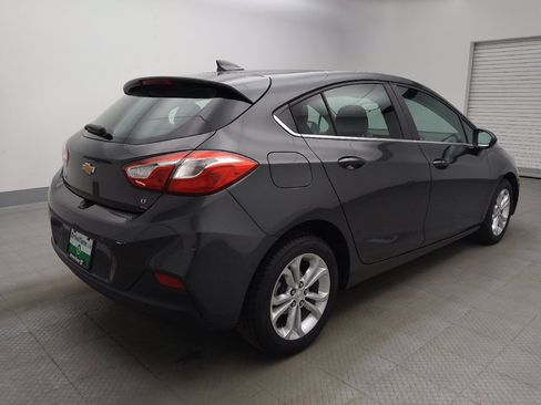 Used 2019 Chevrolet Cruze LT w/ Convenience Package FWD image 9