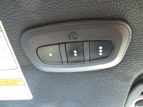 Used 2021 Jeep Wrangler Unlimited Sahara image 20